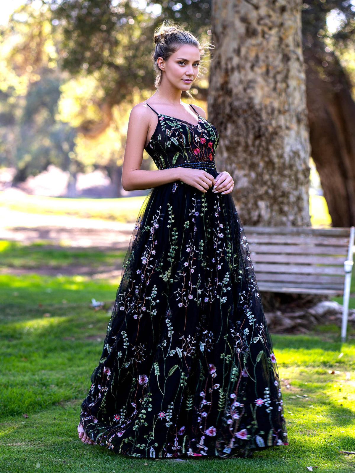 Dress V-neck Spaghetti Straps Applique Tulle Floor Length Prom Dress