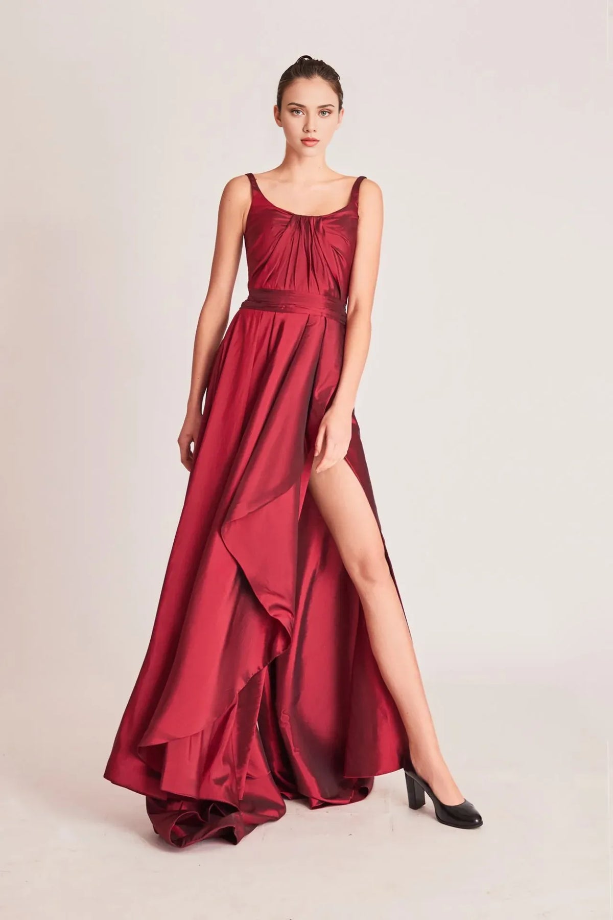 Prom Dress Stores Square Neck Pleated Bodice Sleeveless A-line Flared Dress Evening With Sweep Train Formal Women's Dresses