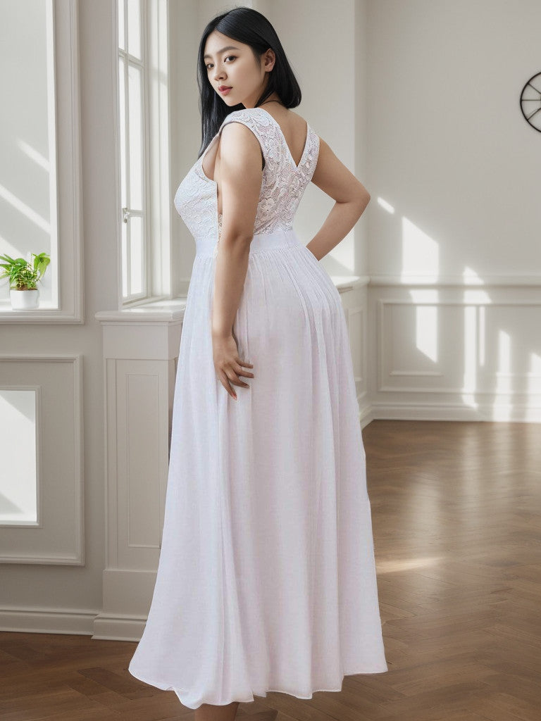 Plus Size Classic Round Neck V Back A-Line Chiffon Bridesmaid Dresses with Lace