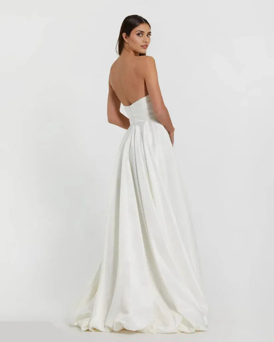 Fashion A-Line/Princess Strapless Sleeveless Zipper Up Sweep/Brush Train Wedding Dress