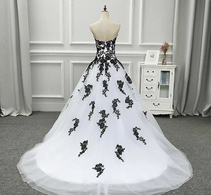 Formal Women's Dresses Strapless Beautiful White and Black Long Prom Dress Ball Gown Wedding Dress Prom Clothing