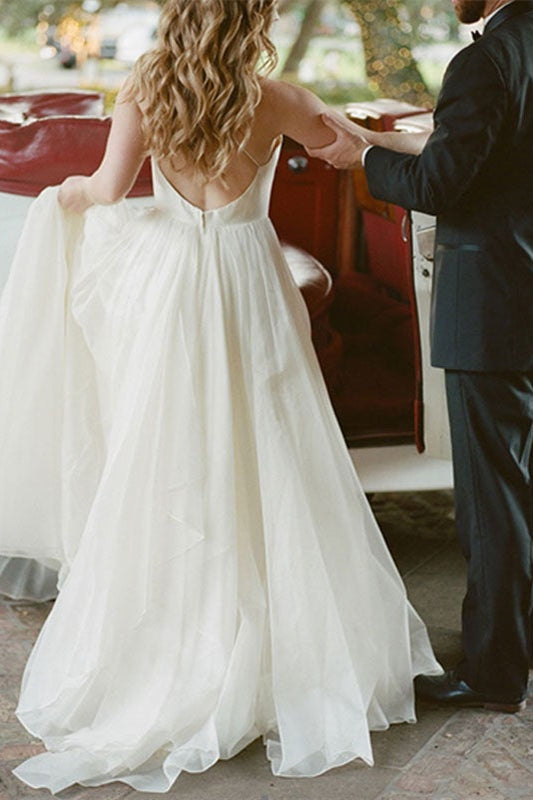 Sleeveless V-Neck Tulle Wedding Dress