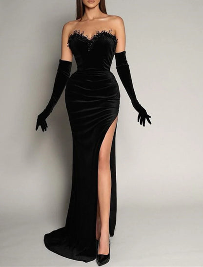 Mermaid / Trumpet Evening Gown Vintage Dress Formal Masquerade Sweep / Brush Train Sleeveless Strapless Black Dress Velvet