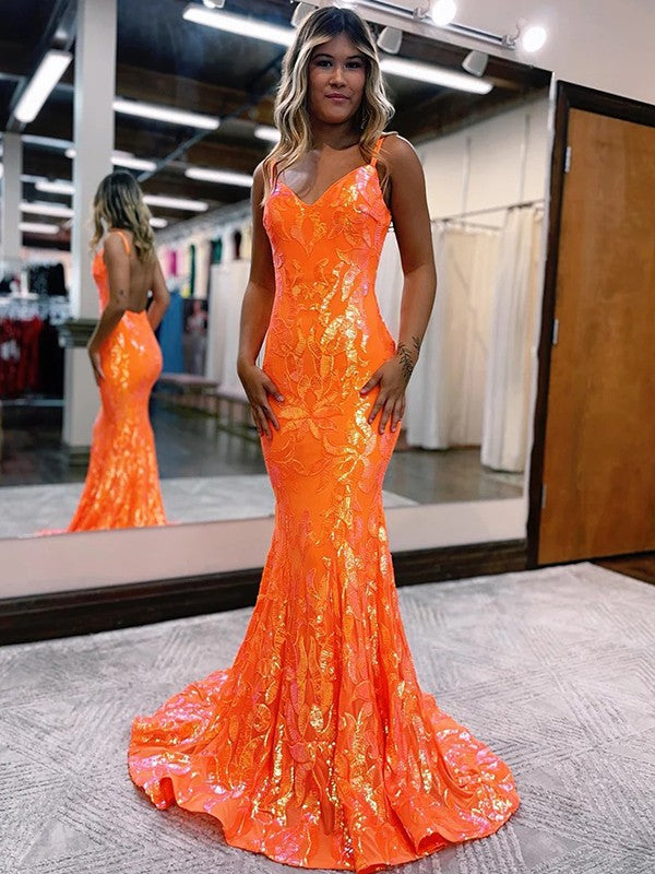 Spaghetti Straps V-neck Sleeveless Backless Sweep/Brush Train Prom Dresses With Train