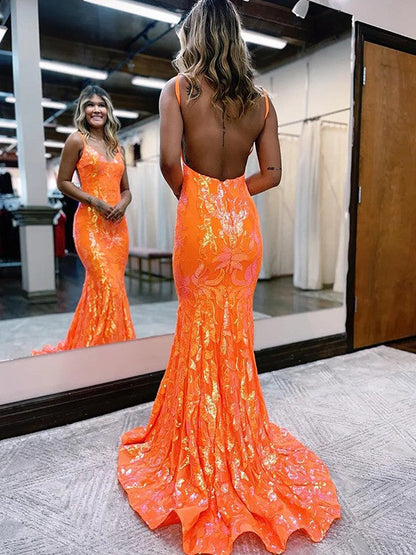Spaghetti Straps V-neck Sleeveless Backless Sweep/Brush Train Prom Dresses With Train