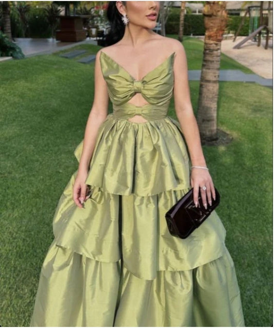 A-Line Strapless Multi Layer Backless Wedding Party Evening Dress