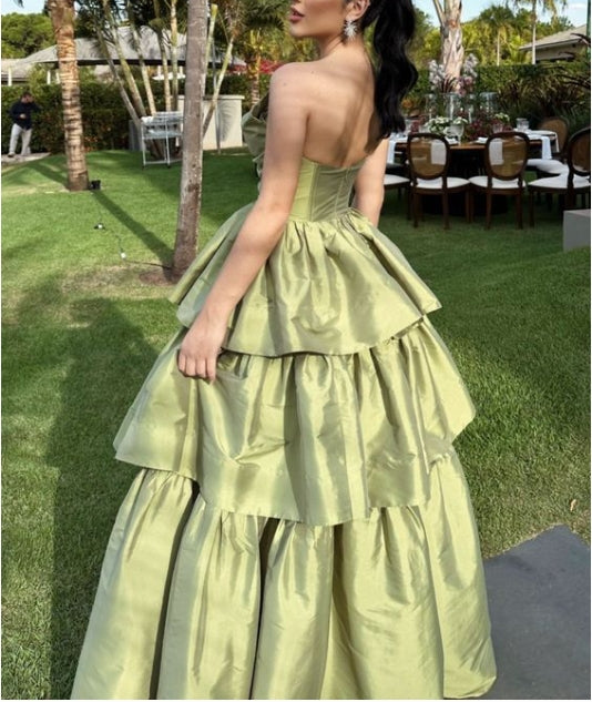 A-Line Strapless Multi Layer Backless Wedding Party Evening Dress