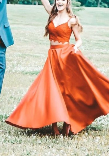 A-line Two-pieces Spaghetti Straps Prom Dresses